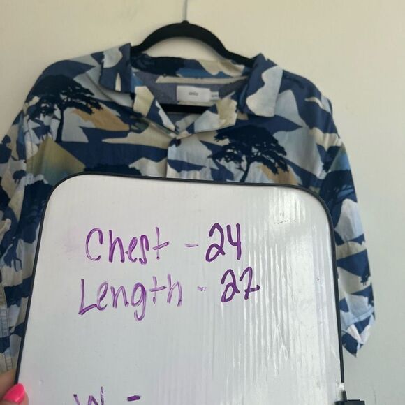 Onia Mens Casual Summer Button Down Shirt Short Sleeve Blue Printed Size XL - Picture 8 of 8